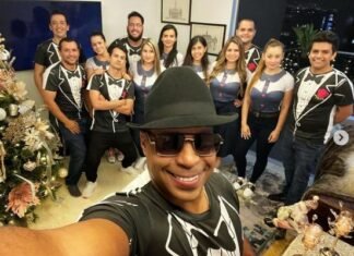 Oliver Velez Net Worth