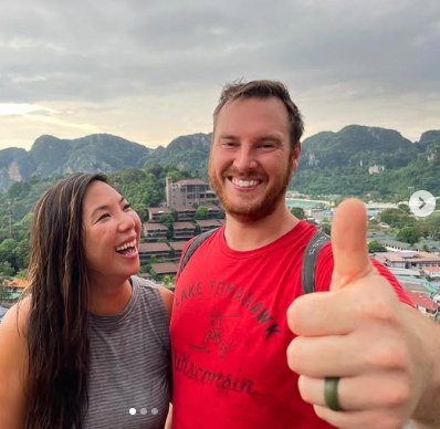 Travel YouTubers Lisa and Josh