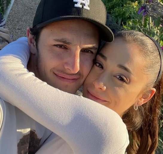 Ariana grande ex husband Dalton Gomez
