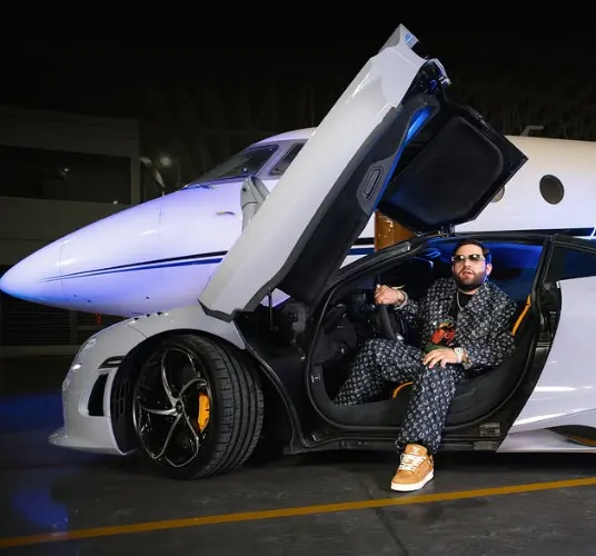 Luis R Conriquez cars