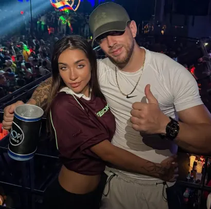 María Becerra Fiance J Rei